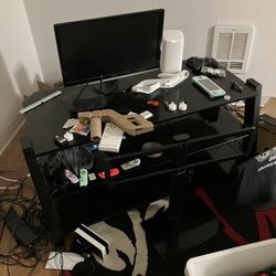 Very Nice Well Taken Care Of Entertainment Center 