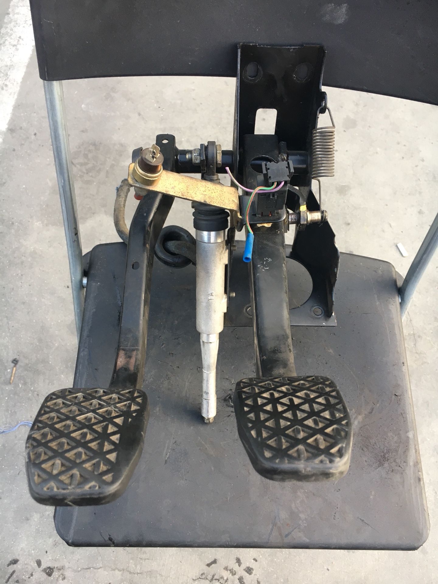 BMW E30 325i Manual pedal box completely