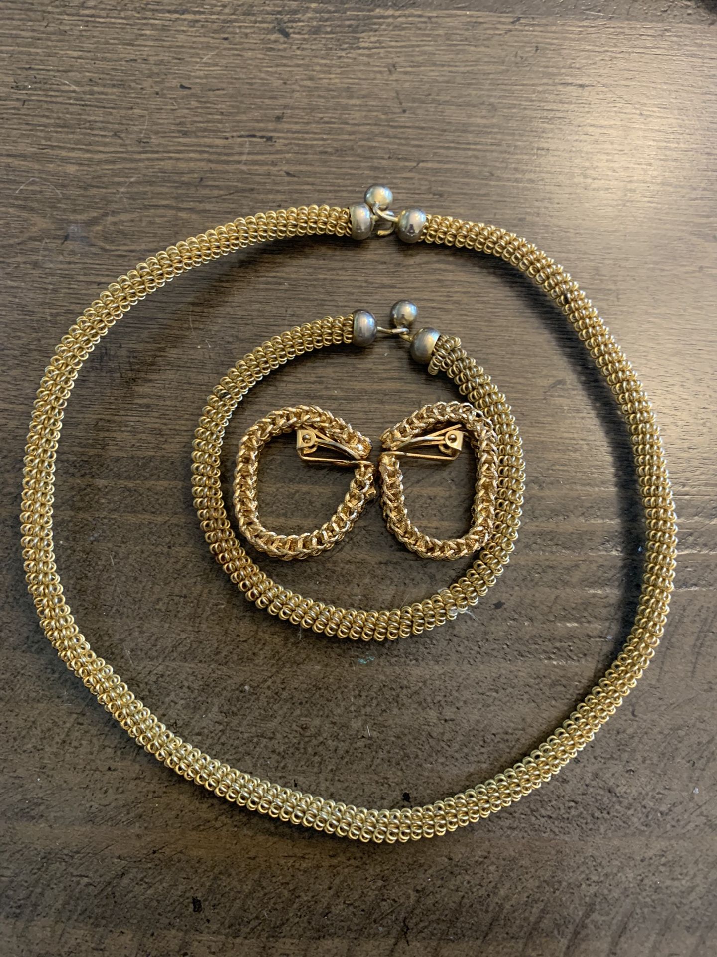 Gold Chain Jewery