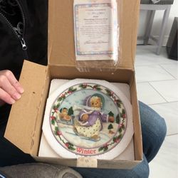 Cherished Teddys Winter Plate 