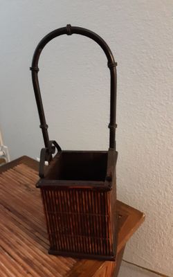 Wine Bottle Holder