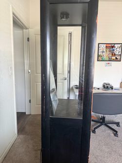 Entertainment cabinet