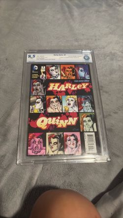Harley Quinn, comic book 8.5