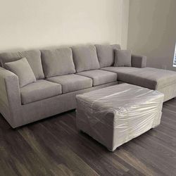 🔥 Brand New Grey Sectionals With Free Ottoman 