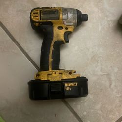 Impact Drill Dewalt 