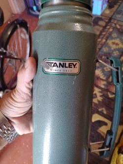 Green Stanley coffee thermos 1913 numbers on it
