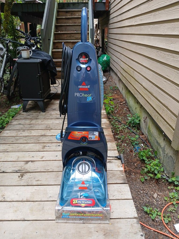 Bissell ProHeat 2X Revolution carpet cleaner, Deluxe