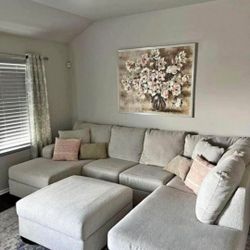 Couch And Ottoman Brand New Condition No Pets Or Smoke 