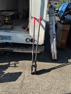 Post hole digger