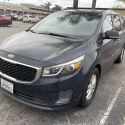 2016 Kia Sedona