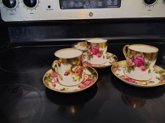 Royal Rosie Tea Set