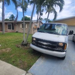 2001 Chevrolet Express