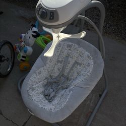 Baby Swing with Grey Pattern Seat