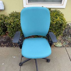 Steelcase Leap V2 Office Chair /fully Loaded 