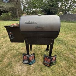 Trader grill w/ Pellets