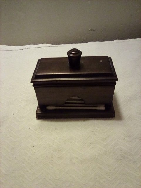 Marion Q-tip Dispenser