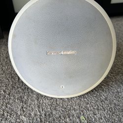 Harman kardon onyx Bluetooth speaker