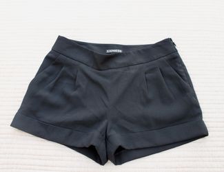 Express Black Dress Shorts Size 00 with Pockets