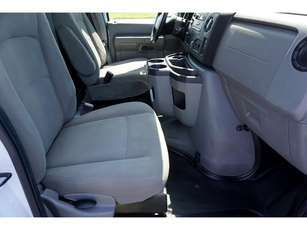 2014 Ford Econoline