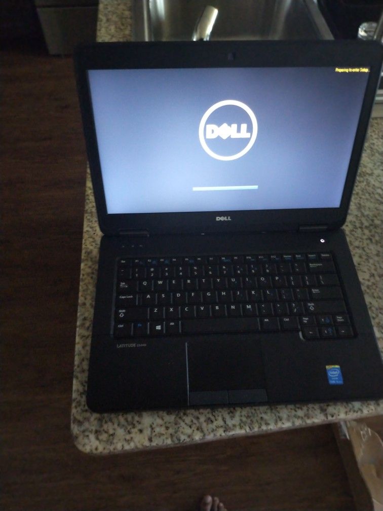 Dell Lattitude i5 8gb Ram Webcam. 500gb Hdd. New Battery
