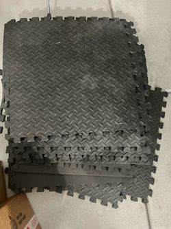 Black Interlocking Foam Floor Tiles