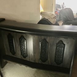 Portable bar 6ft 6” X21” Wide With 2 Stool’s .Dissembles for Transport