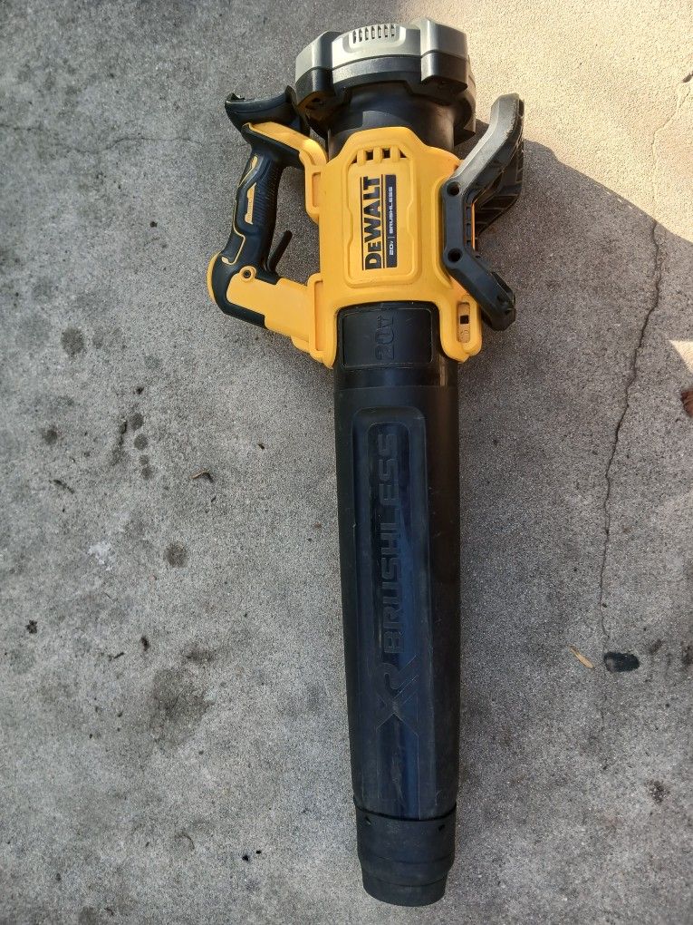 Dewalt 20v Brushless Leaf Blower