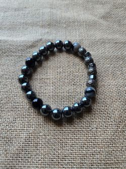 Unisex Black Beaded Stretch Bracelet with Metal Accents