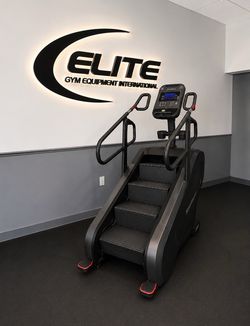 StairMaster  StepMill G10 Gauntlet in Excellent Condition. Like New! Commercial Gym Equipment.