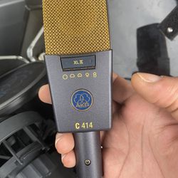 Akg414
