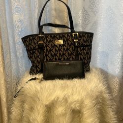MK Purse And Wallet 
