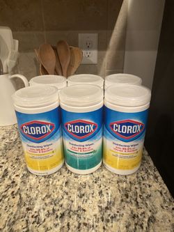 Cleaning wipes