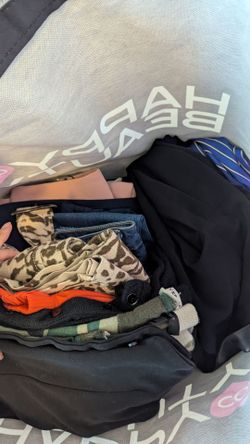 (19 peice) Women's clothing bundle