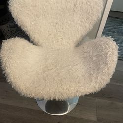 Fuzzy Barber Chair 