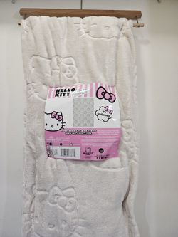Hello Kitty Throw