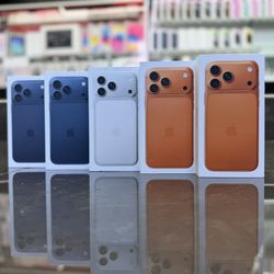 iPhone 17 Pro & iPhone 17 Pro Max ((Take It Home In Payments/ llévatelo a casa en pagos) 