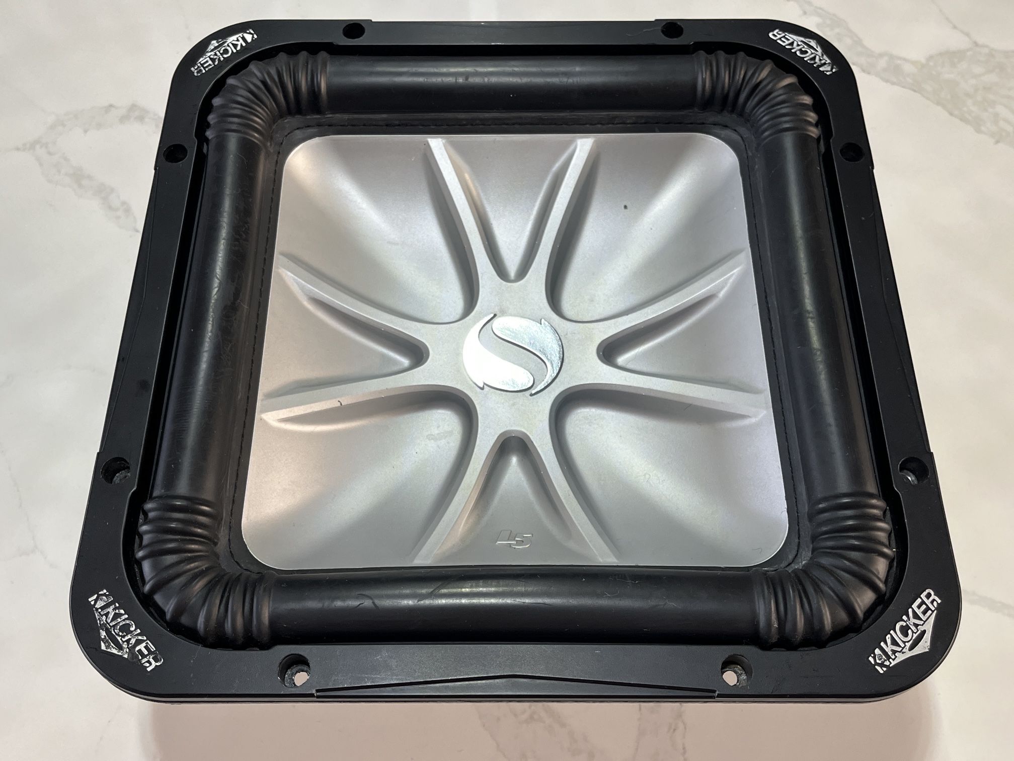 Solo Barric 12” Kicker L7