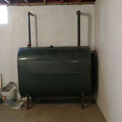 Oil or water tank 275 gal.