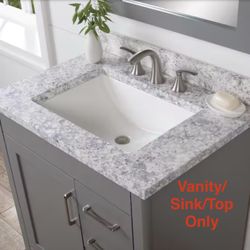 Home Decorators Collection 31x22 Cultured Marble Vanity Top Everest - New in Box - Single Sink