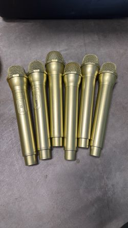 Prop microphones