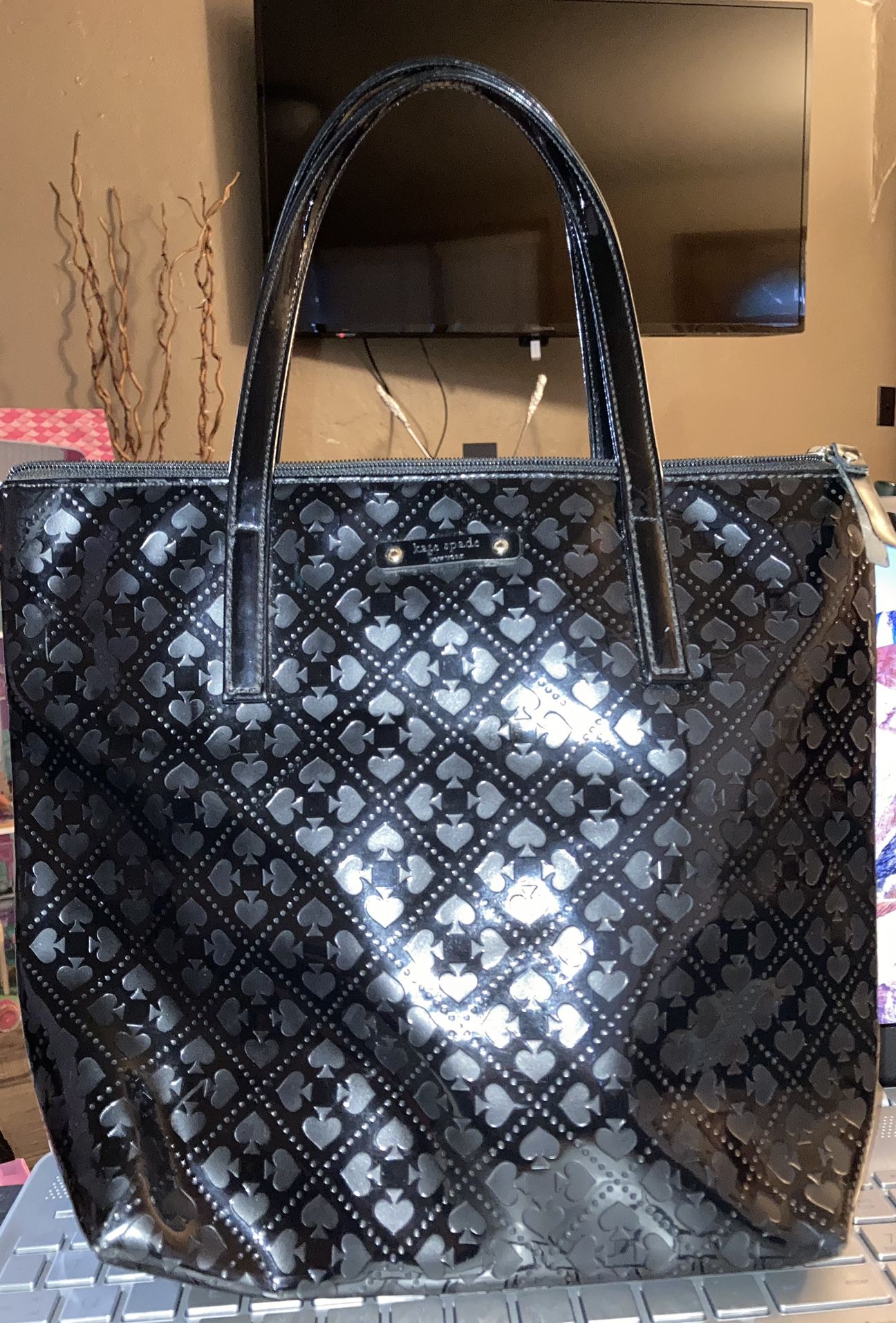 Affordable Luxury: Gently Used Kate Spade Handbag
