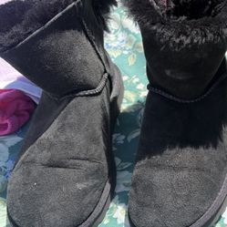 Ugg Size 8 Boots 