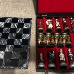 E.S Lowe NY chess set (plastic) marble chess board