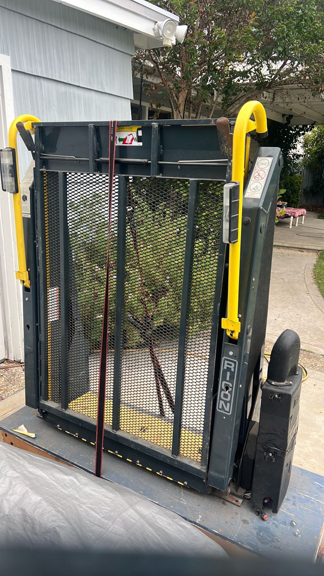 Ricon Lift FREE for Sale in La Mesa, CA - OfferUp