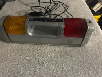 Emergency light and flashlight combination