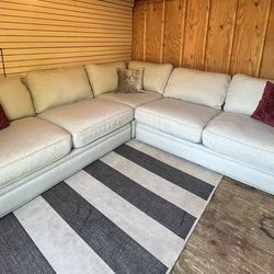 Sectional couch (can deliver)