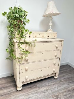 Rachel Ashwell Vintage Dresser