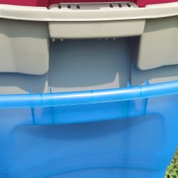 Storage Bins 18 Gallons All With Lids $6 Each