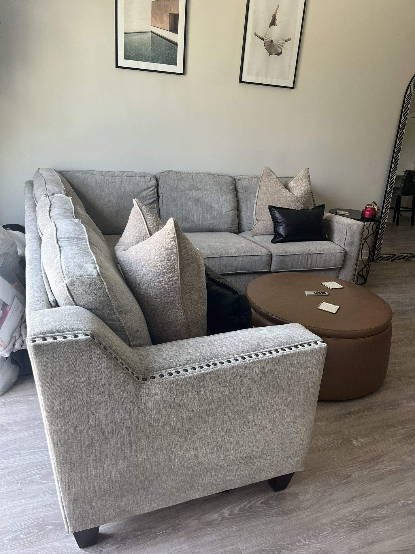 Sectional couch