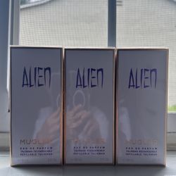 Mugler Alien Perfume